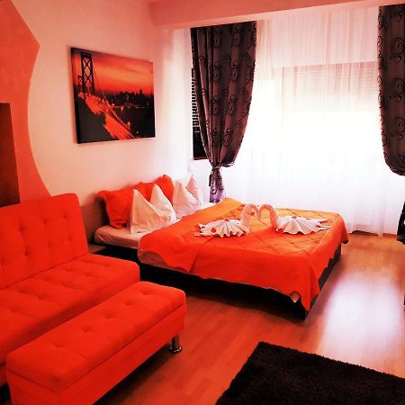 Pensiunea Red Rose Apartments Timisoara Esterno foto