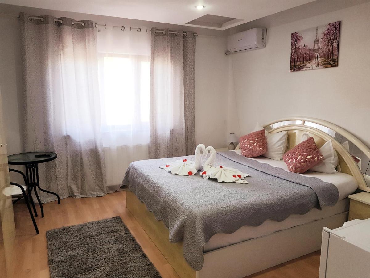 Pensiunea Red Rose Apartments Timisoara Esterno foto